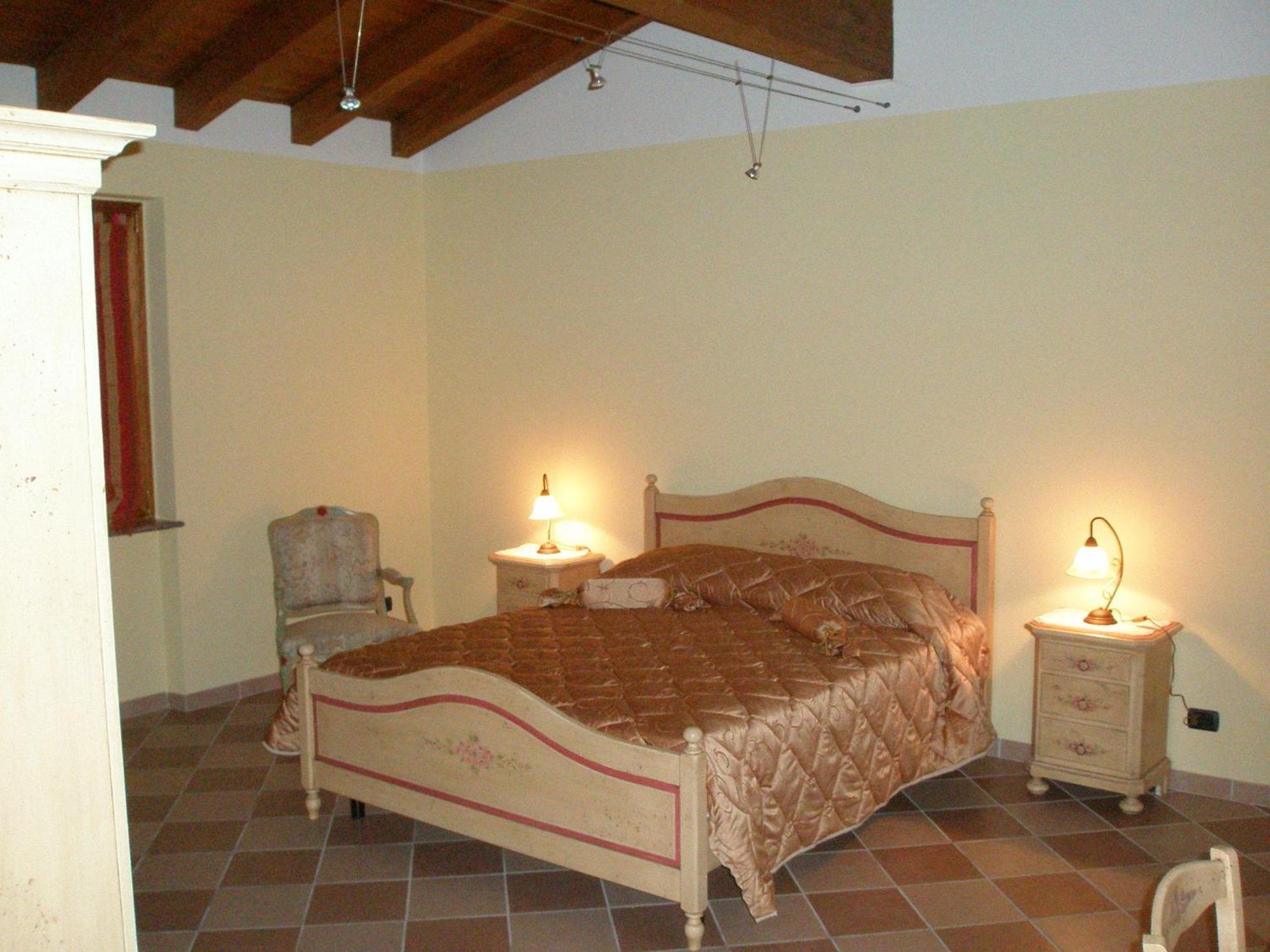 Bed And Breakfast Il Faggio Povegliano Veronese Luaran gambar
